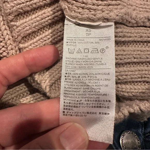 Banana Republic Beige Cable Knit Turtleneck Sweater Size XS - Picture 5 of 5